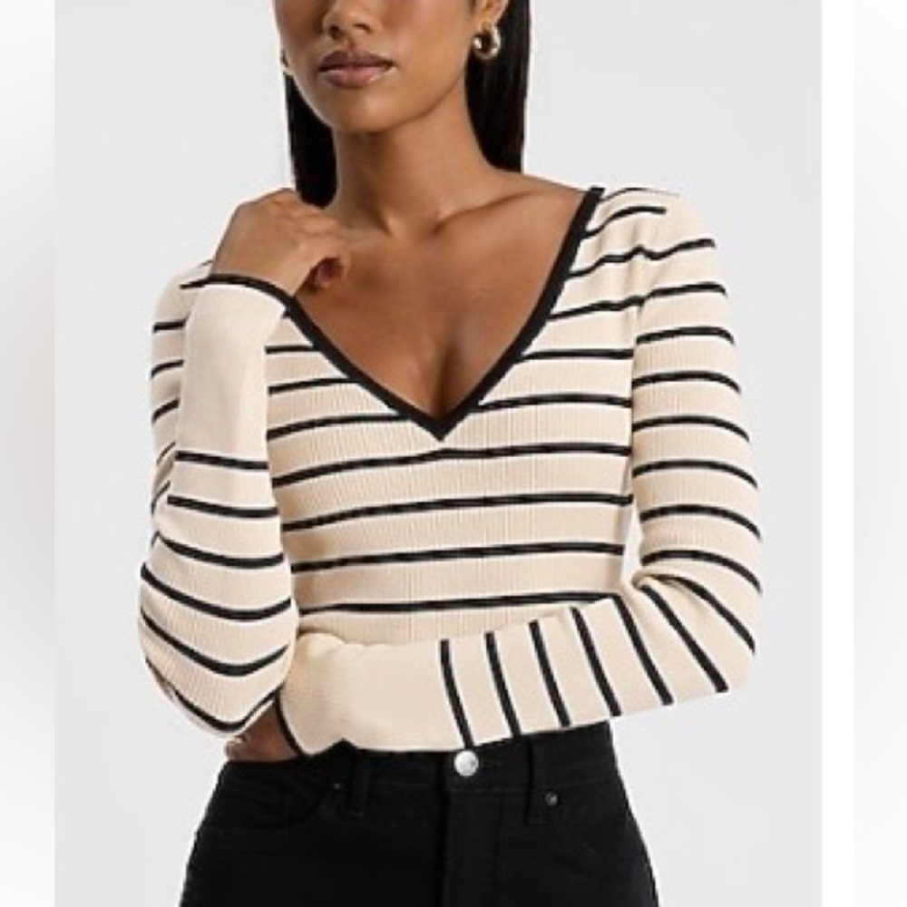 Express Black & Cream Striped V‑Neck Long Sleeve Top